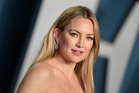 Kate Hudson’s Sunny, Topless Photo: Instagram